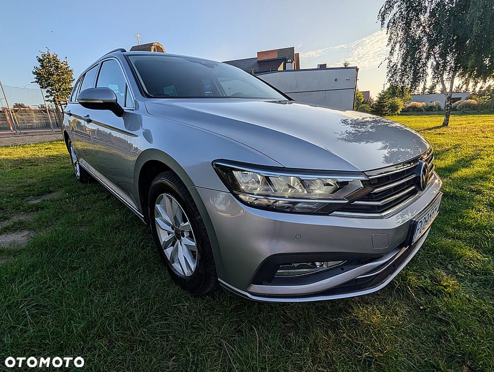 Volkswagen Passat 2.0 TDI SCR DSG - 4