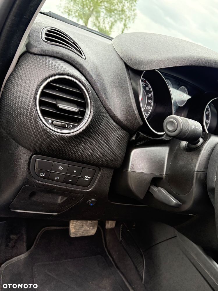 Fiat Grande Punto 1.4 8V Dualogic Active - 17