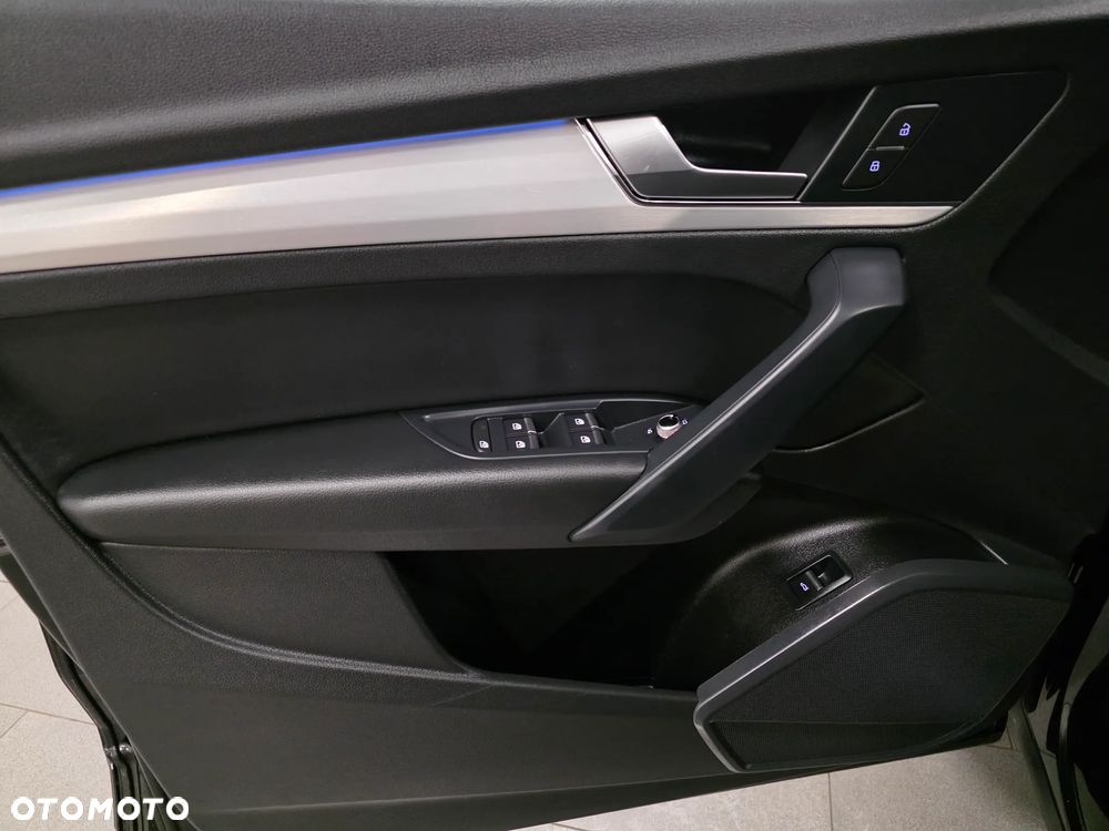 Audi Q5 40 TDI quattro S tronic S line - 24