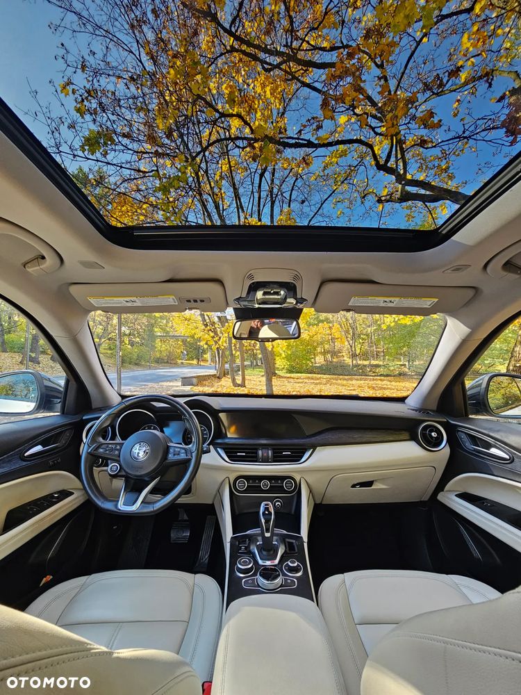 Alfa Romeo Stelvio - 7