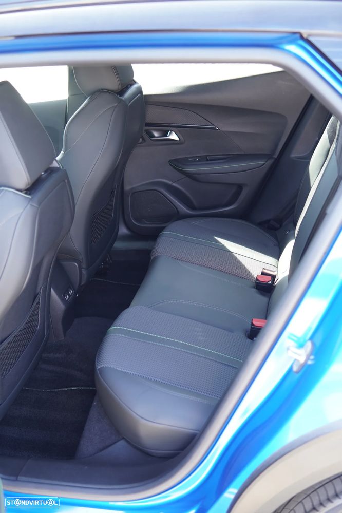 Peugeot e-2008 50 kWh GT Pack - 40