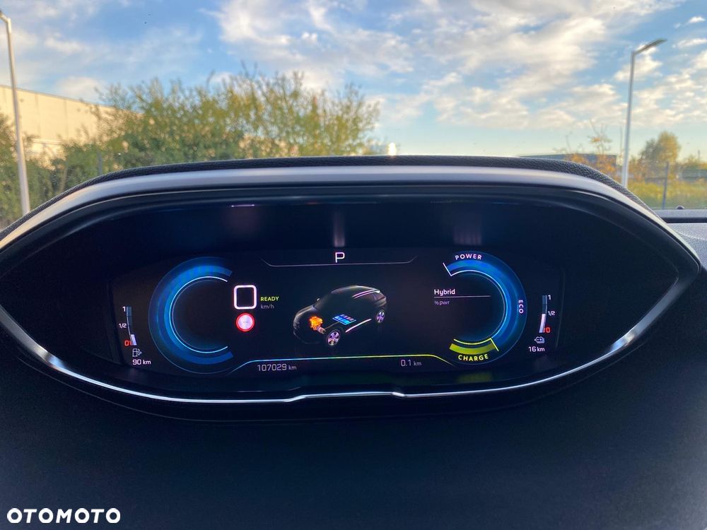 Peugeot 3008 225 e-EAT8 Allure Pack - 32