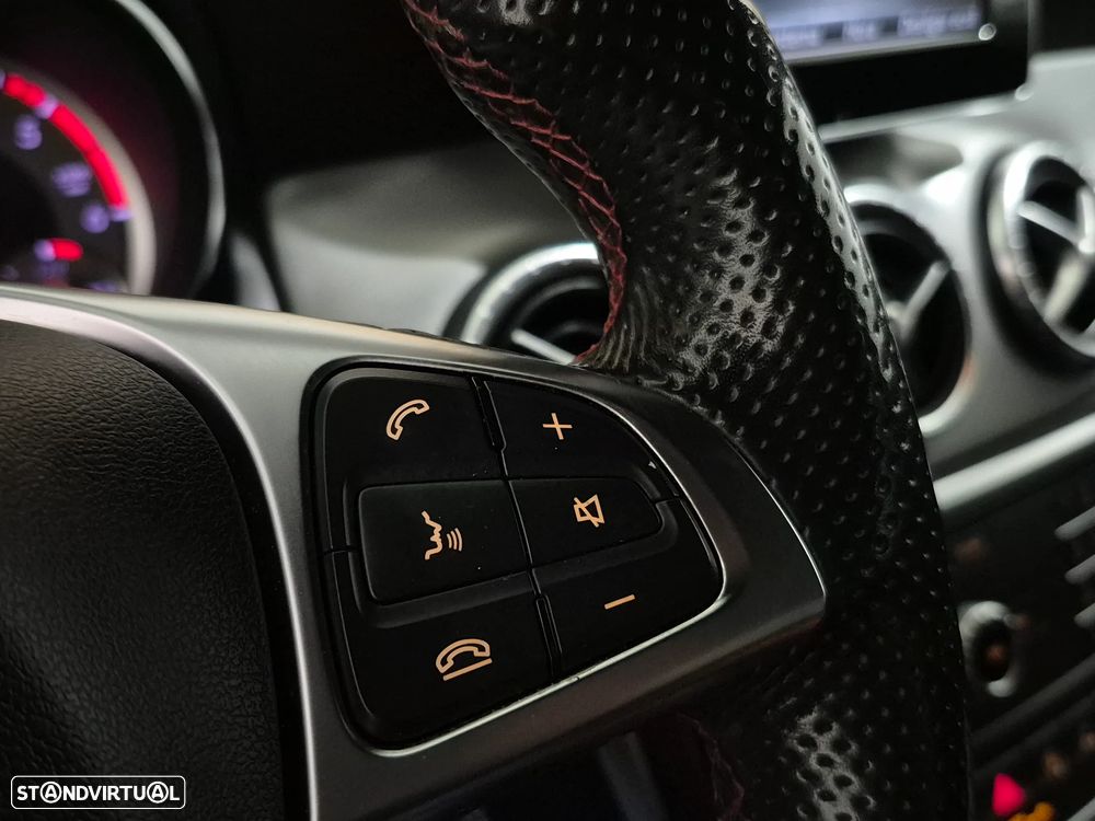 Mercedes-Benz CLA 180 d Shooting Brake AMG Line - 20