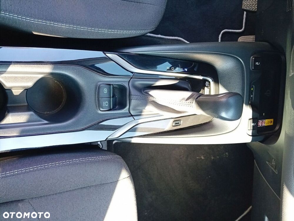 Toyota Corolla 1.8 Hybrid Style - 16