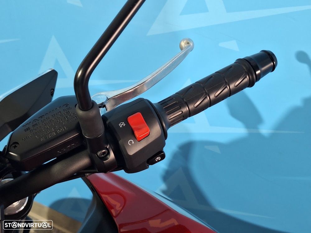 Kawasaki Z 650 50th Anniversary Edition - 9