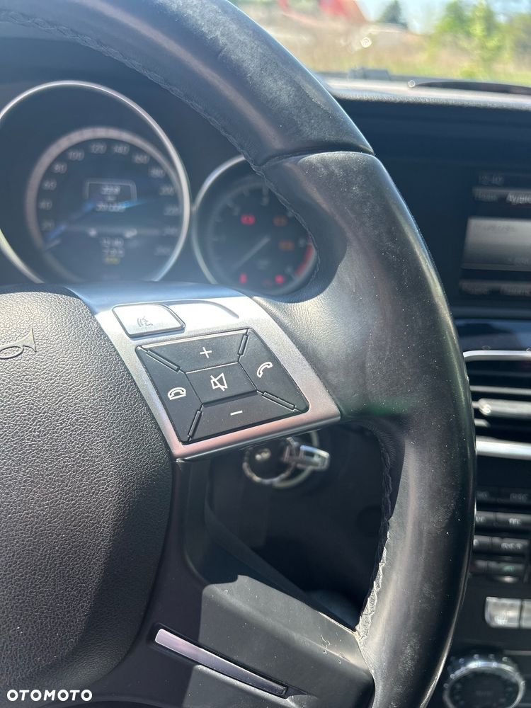 Mercedes-Benz Klasa C 220 CDI BlueEff Classic - 20