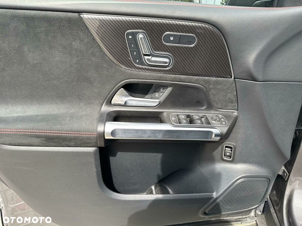 Mercedes-Benz GLB 200 AMG Line 7G-DCT - 20