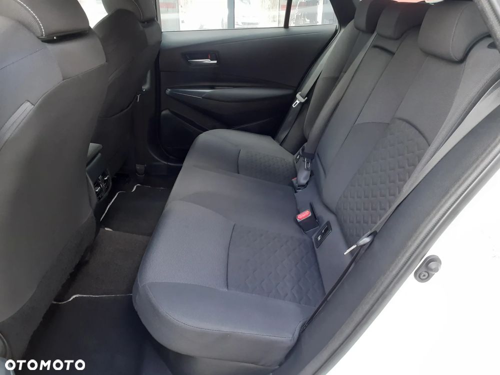 Toyota Corolla - 31