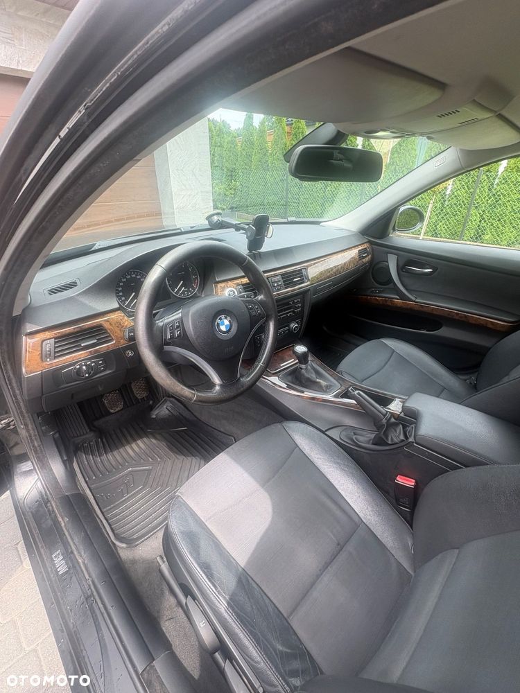 BMW Seria 3 - 10
