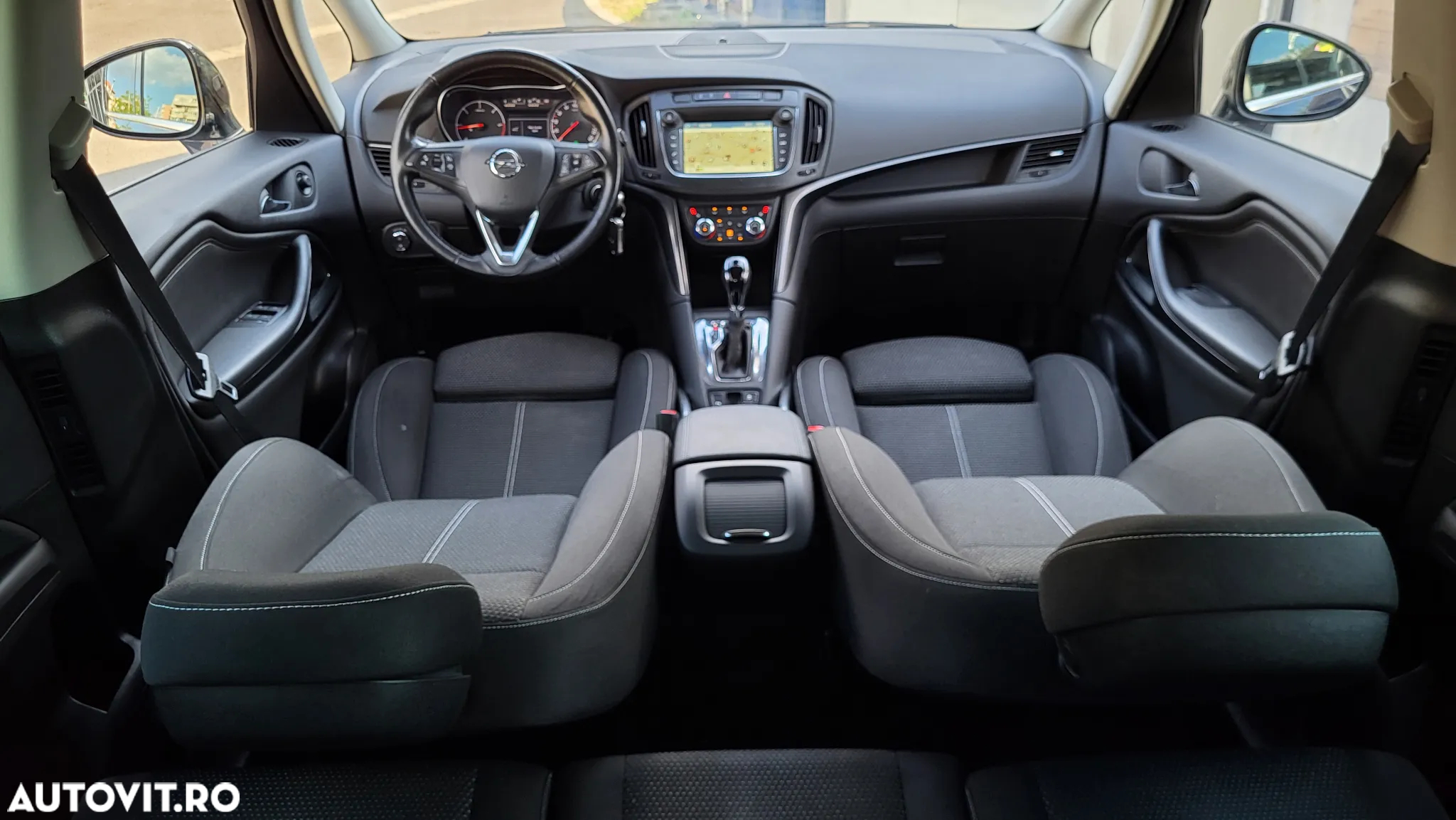 Opel Zafira 2.0 D (CDTI) Automatik Business Innovation - 10