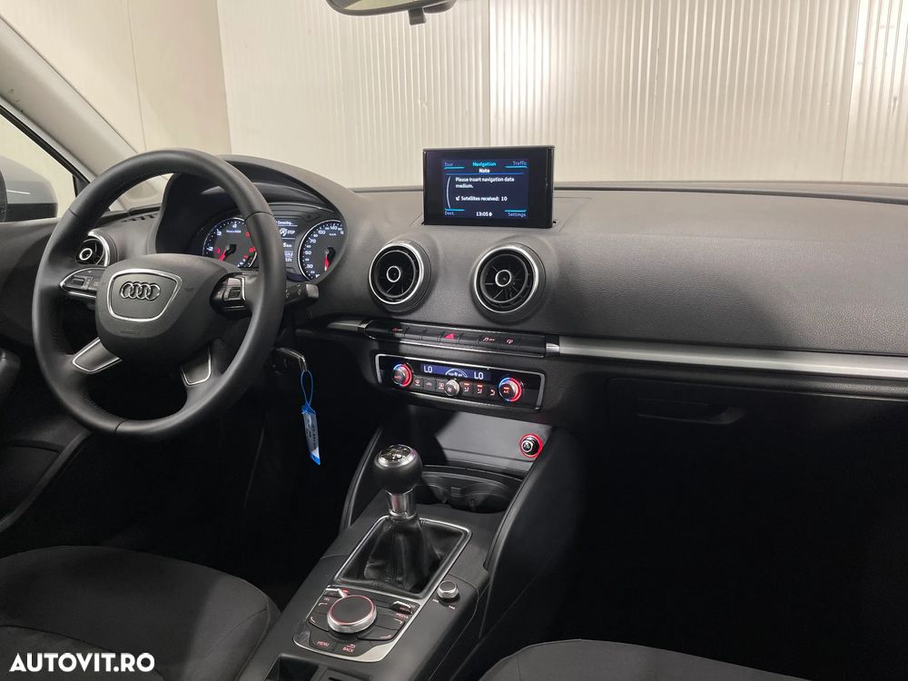 Audi A3 2.0 TDI Attraction - 9