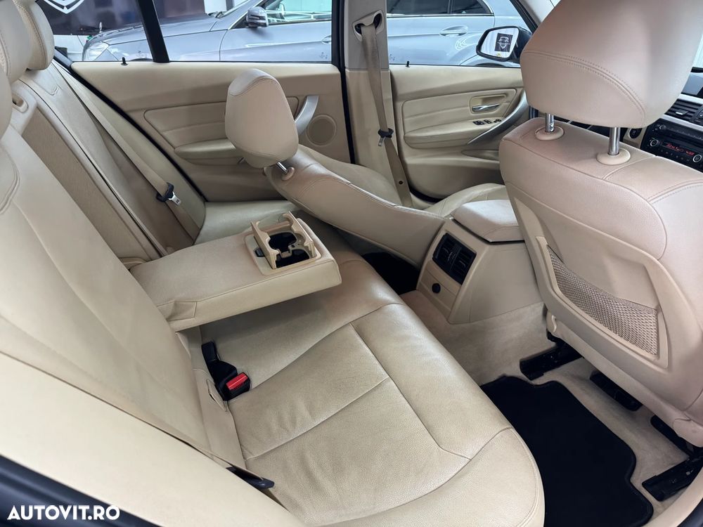 BMW Seria 3 320d Aut. - 8