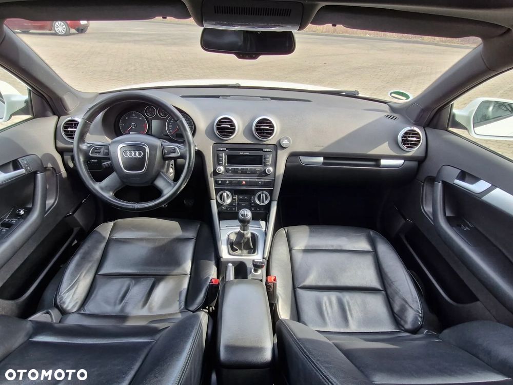 Audi A3 Sportback 2.0 TDI DPF S line Sportpaket (plus) - 19