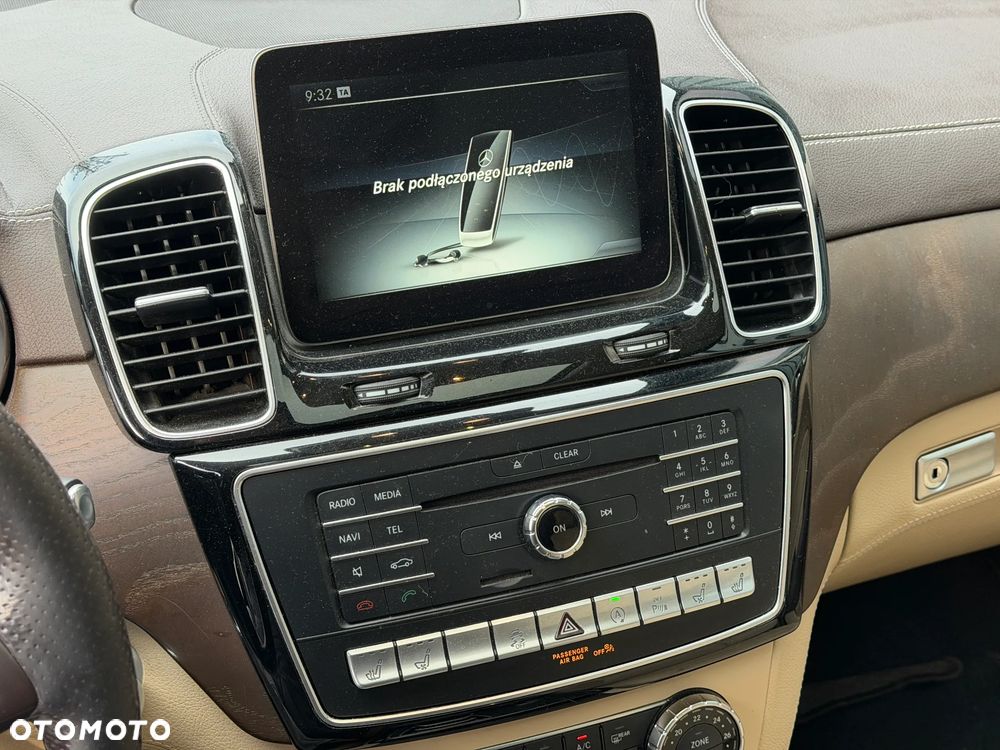 Mercedes-Benz GLS 350 d 4Matic 9G-TRONIC AMG Line - 32