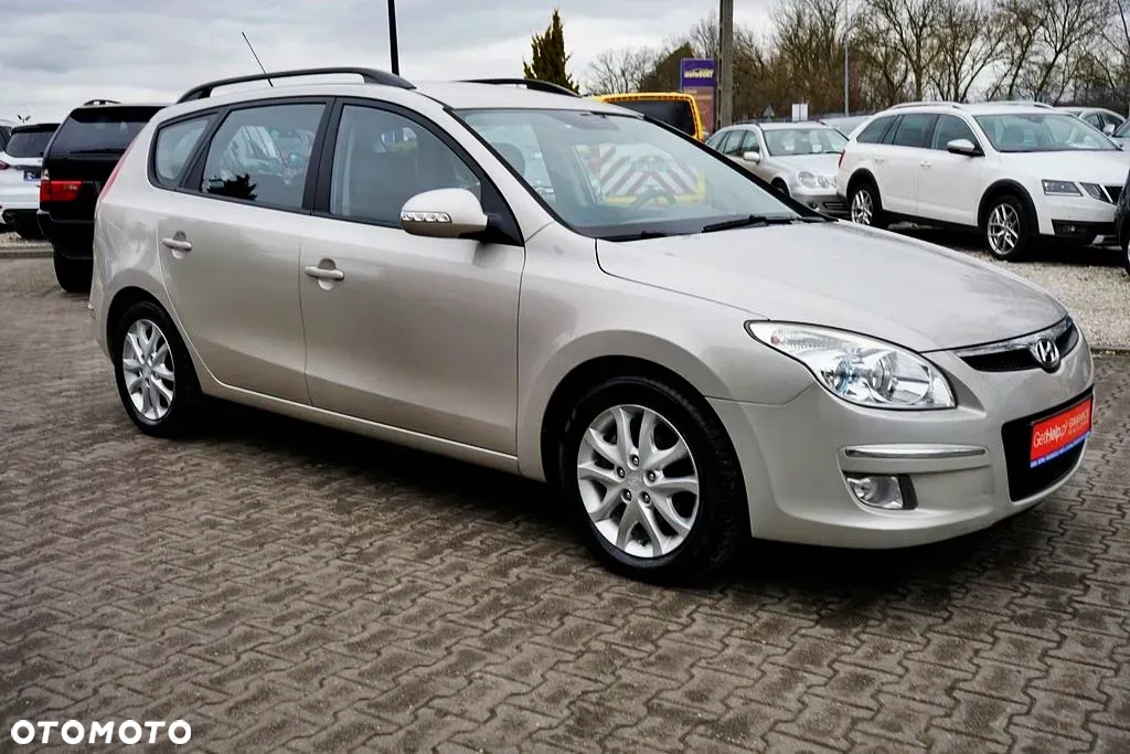 Hyundai i30 i30cw 1.6 CRDi Classic - 4