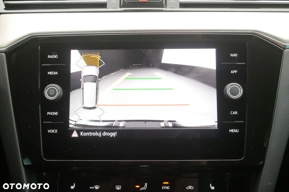 Volkswagen Passat Variant 2.0 TSI Elegance DSG - 21