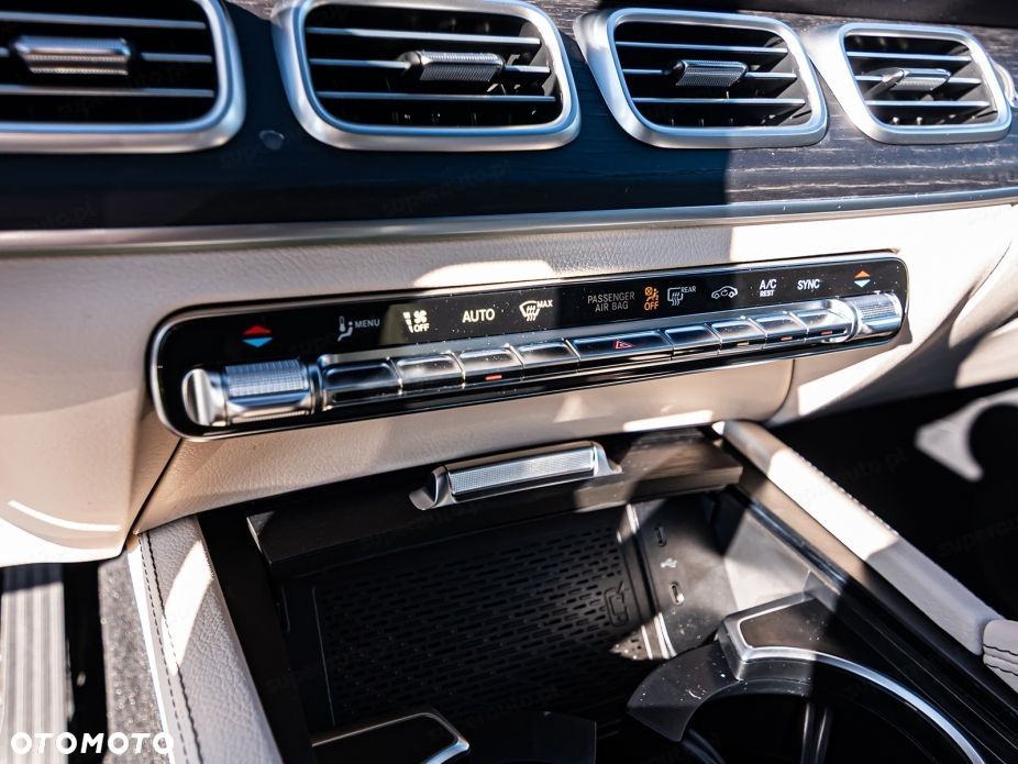 Mercedes-Benz GLE - 11