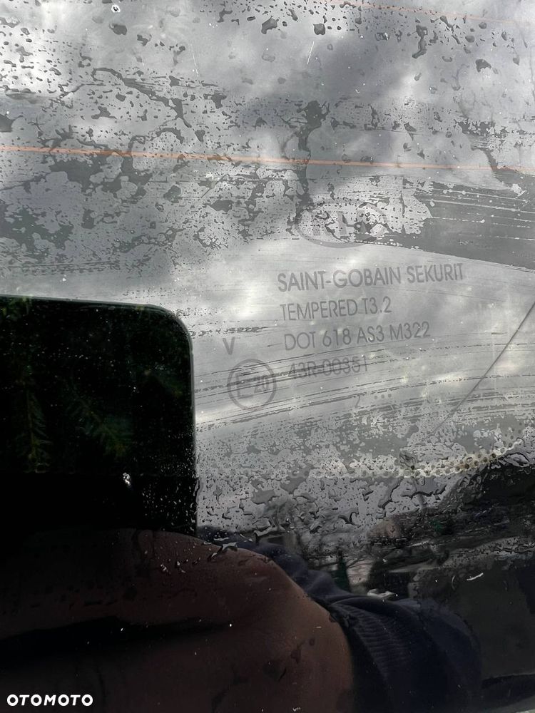 Klapa bagażnika Kia Sportage III ORYGINAŁ spoiler + szyba + wycieraczka - 5