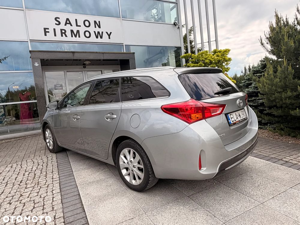Toyota Auris 1.6 Prestige - 27