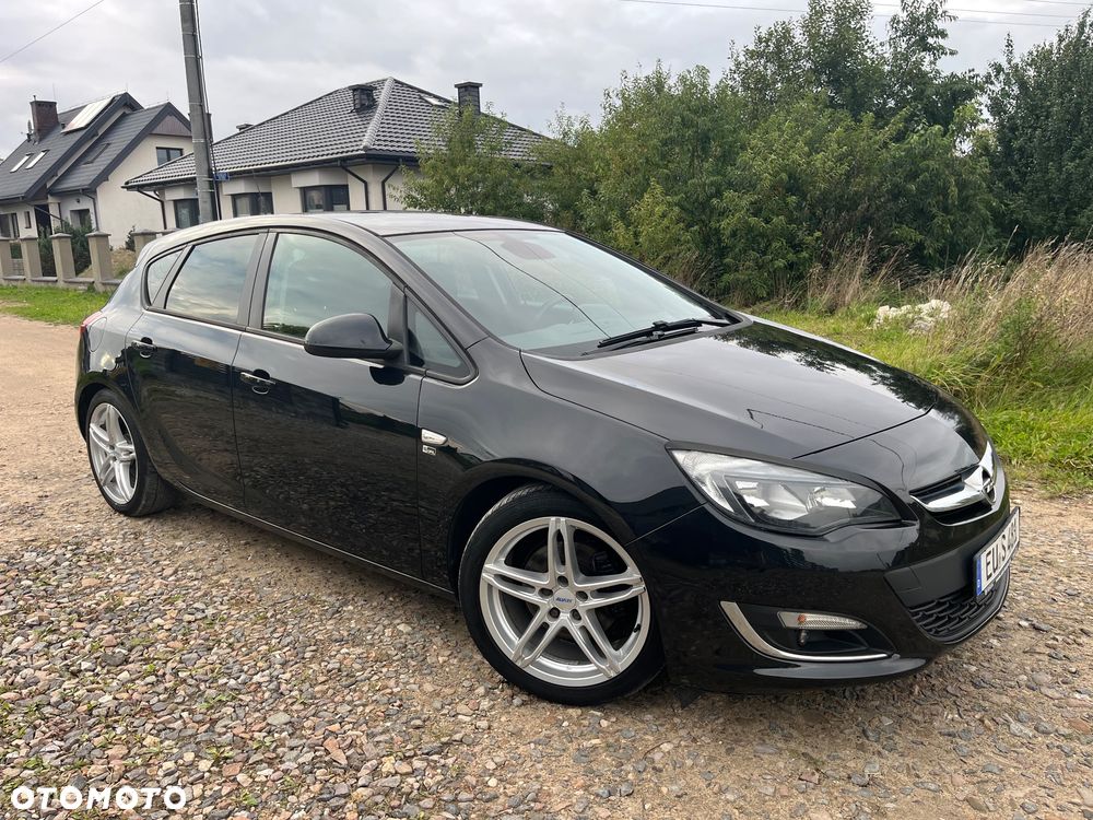 Opel Astra 1.6 Turbo 150 Jahre - 6