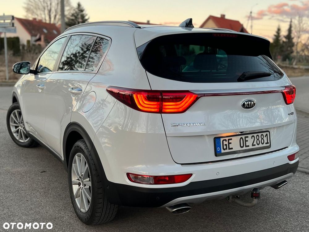 Kia Sportage 2.0 CRDI AWD Eco-Dynamics+ (48V M-H) GT LINE - 8