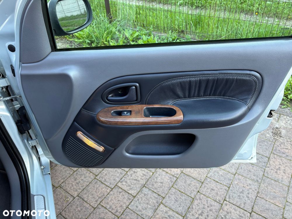 Renault Clio - 30