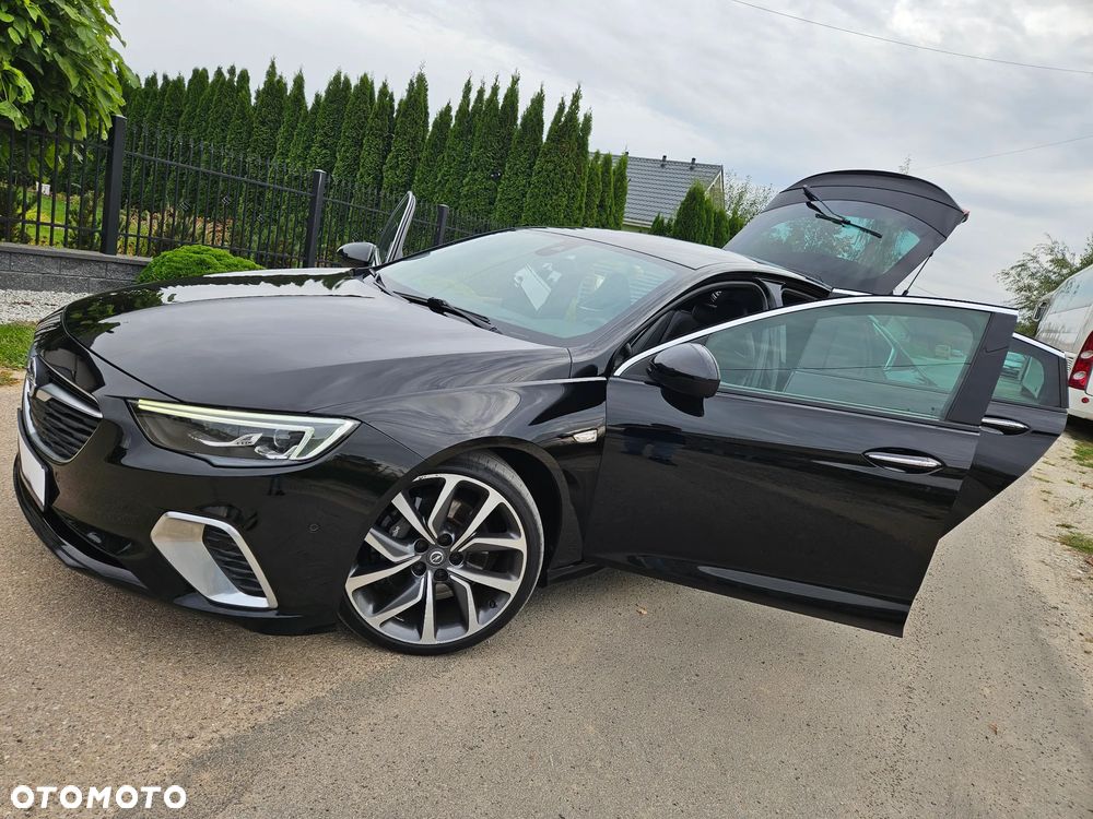 Opel Insignia 2.0 CDTI 4x4 GSi S&S - 12