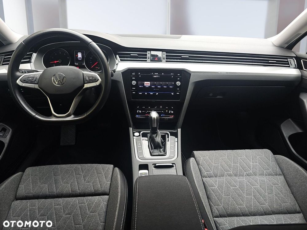 Volkswagen Passat Variant 1.5 TSI EVO Business DSG - 8