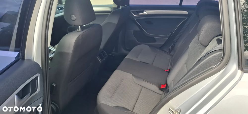 Volkswagen Golf 1.6 TDI DPF BlueMotion Technology DSG Comfortline - 9