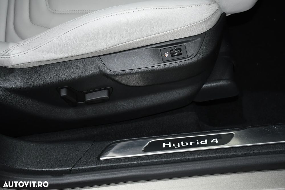 Citroën DS5 Hybrid4 EGS6 SportChic - 24