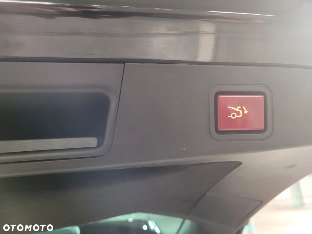 Citroën C5 HDi 170 Biturbo Exclusive - 17