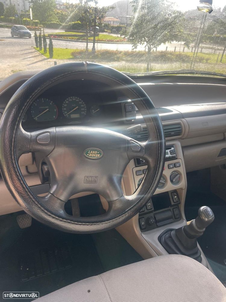 Land Rover Freelander 2.0 di - 9