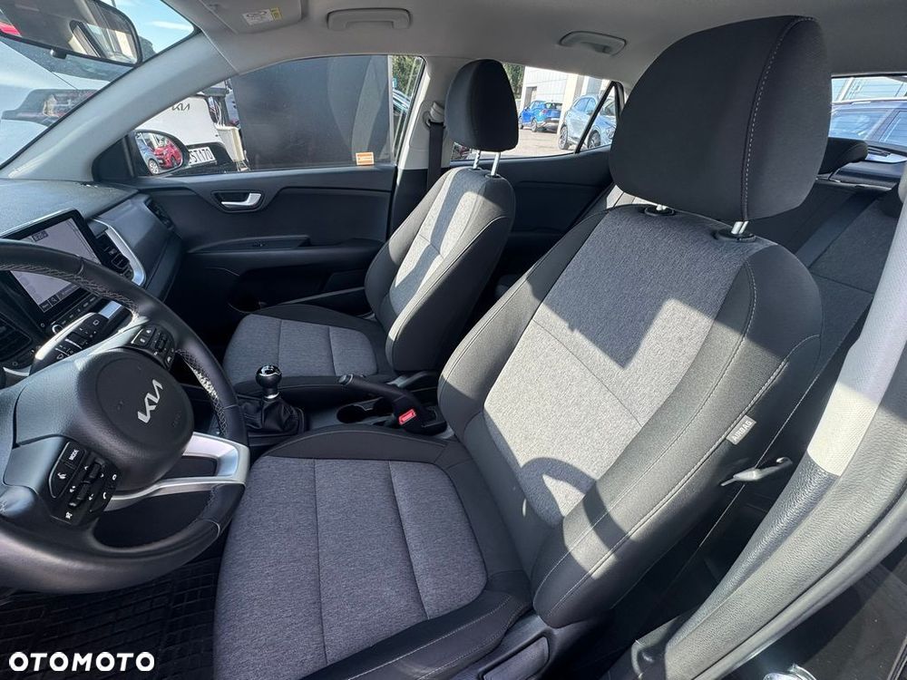 Kia Stonic 1.2 M - 11