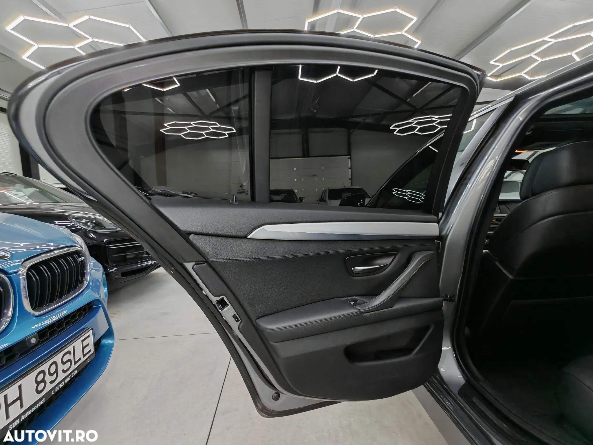 BMW Seria 5 520i Sport-Aut. - 10