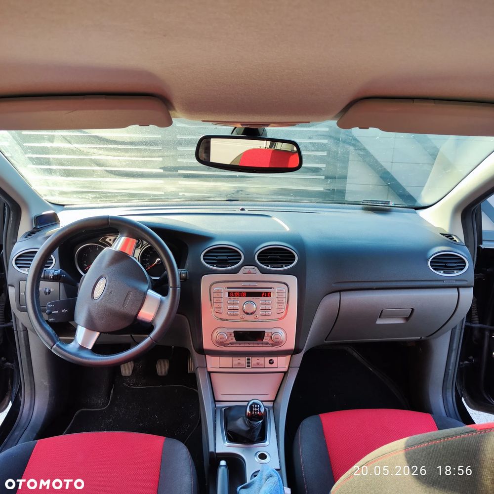 Ford Focus 1.6 Trend + - 4
