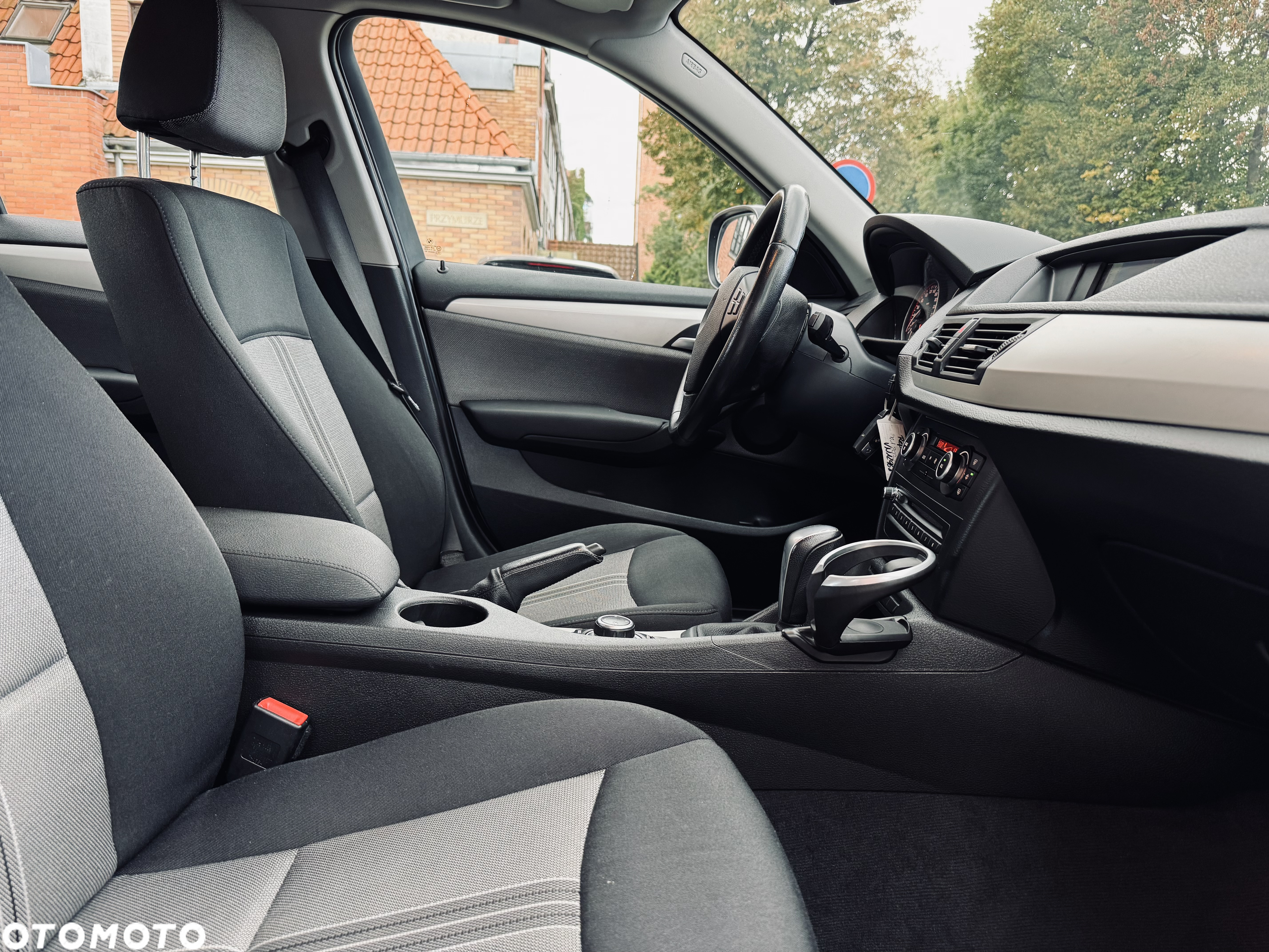 BMW X1 xDrive20d - 14
