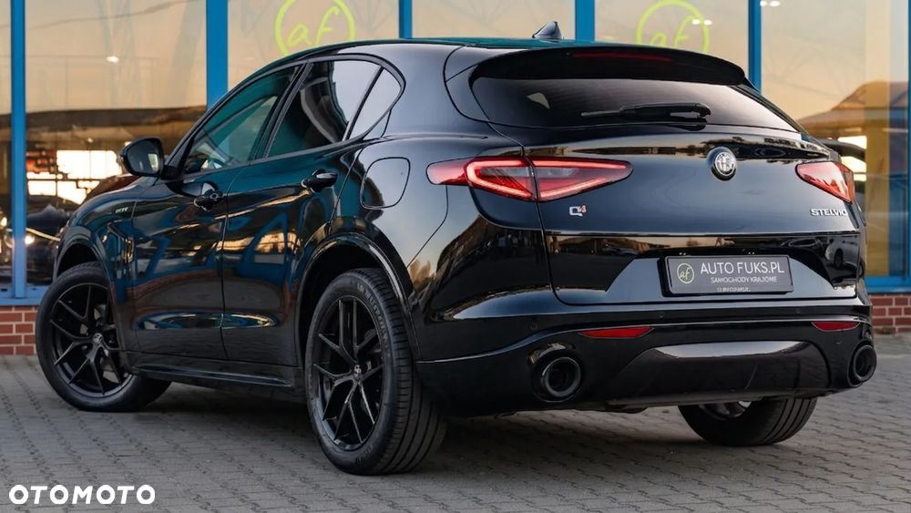 Alfa Romeo Stelvio 2.0 Turbo Veloce Q4 - 3