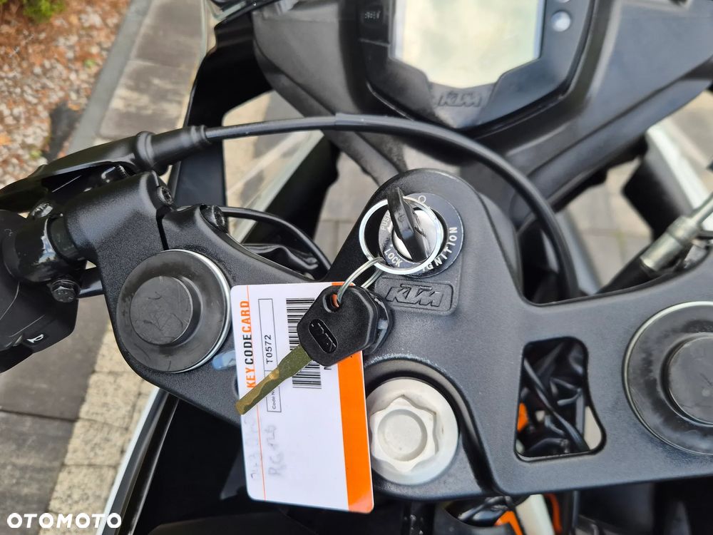 KTM RC 125 - 11