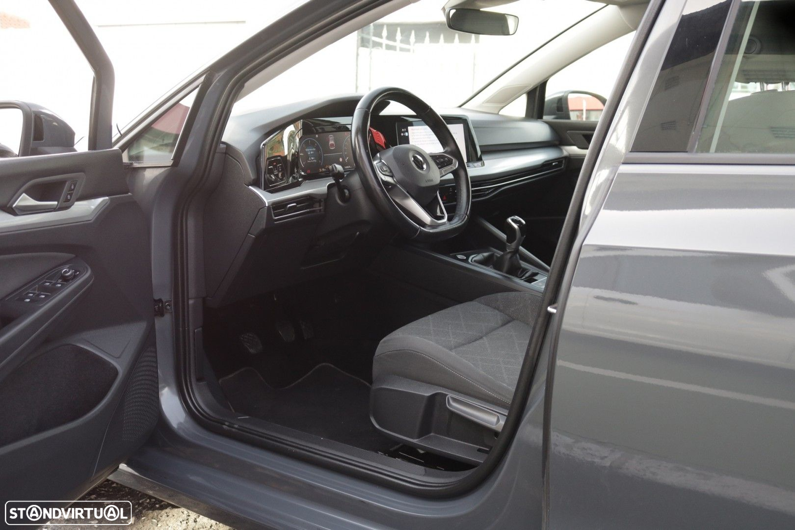 VW Golf 2.0 TDI Life - 17