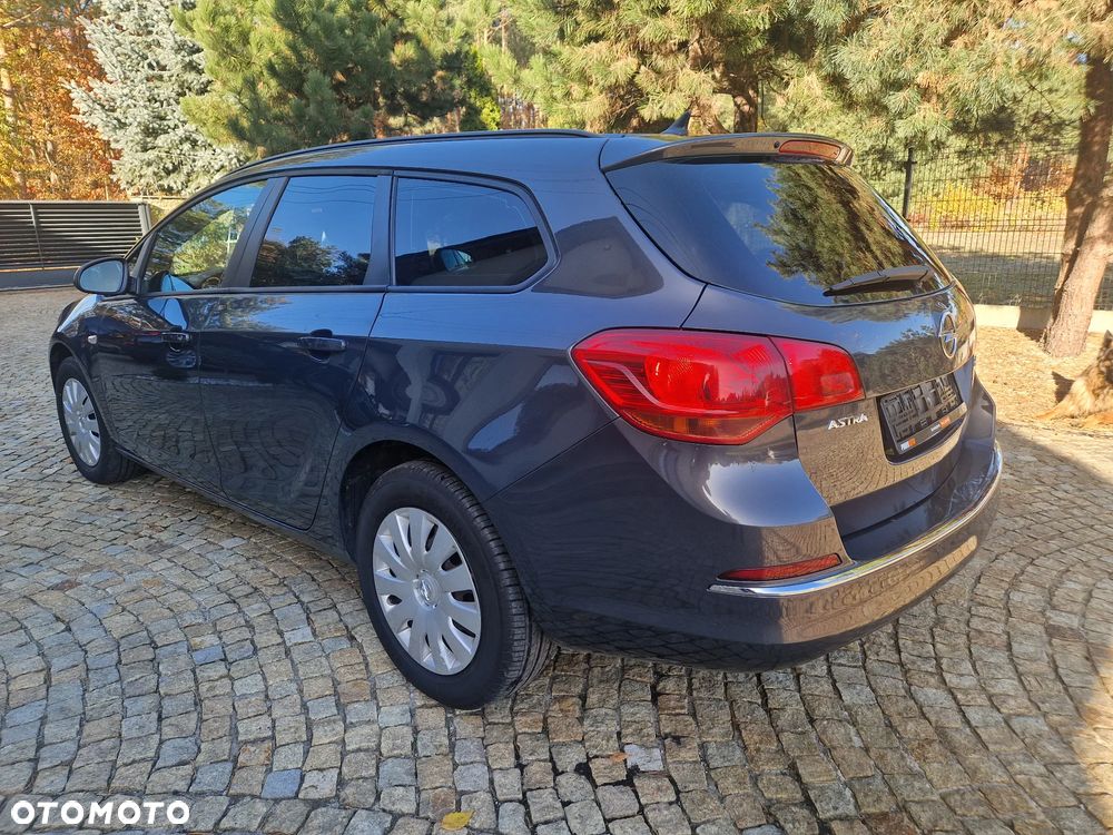 Opel Astra - 14