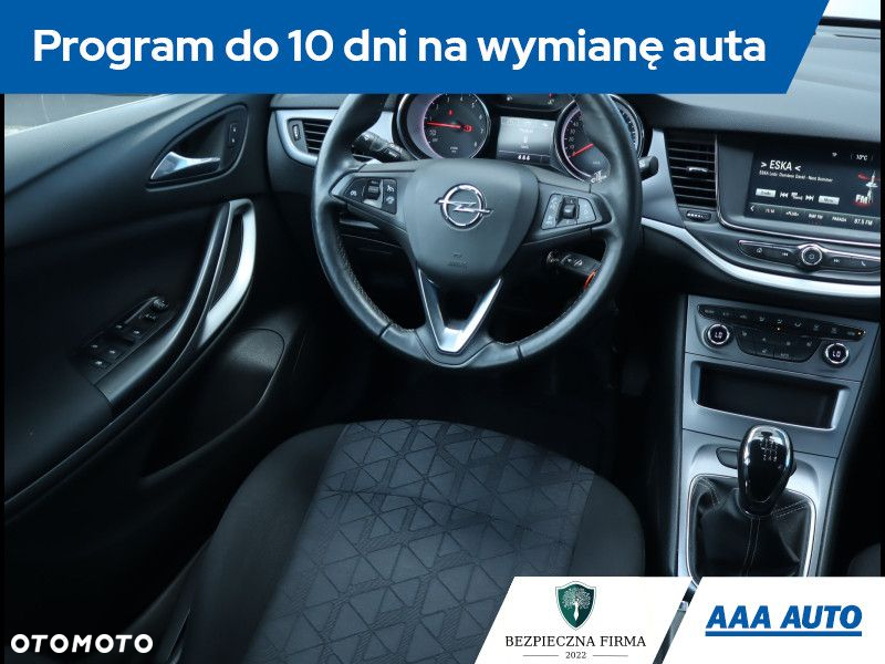 Opel Astra - 8
