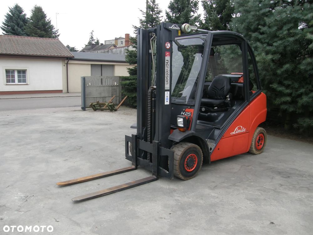 Linde H25T 2006 TRIPLEX 4,75m sprowadzony - 5