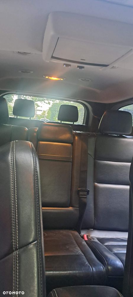 Dodge Durango 5.7 HEMI - 12