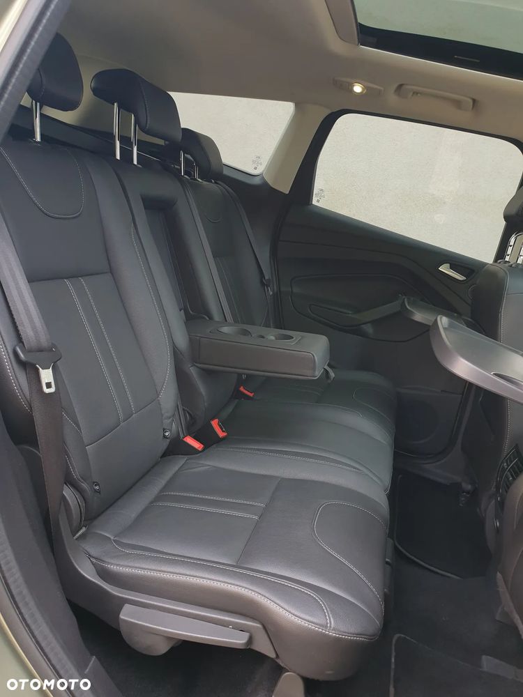 Ford Kuga 2.0 TDCi 4x4 Titanium - 37