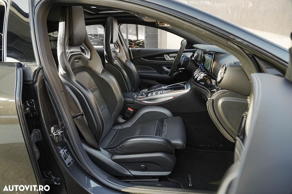 Mercedes-Benz AMG GT 4-door Coupe 63 4Matic Speedshift MCT 9G - 13
