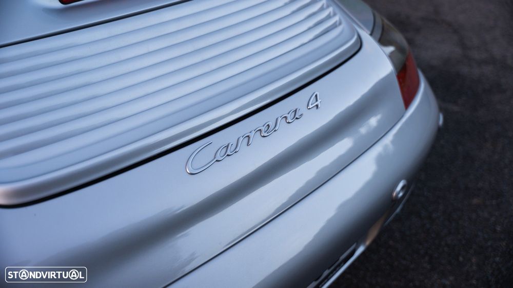 Porsche 911 (996) Carrera 4 Coupé - 20
