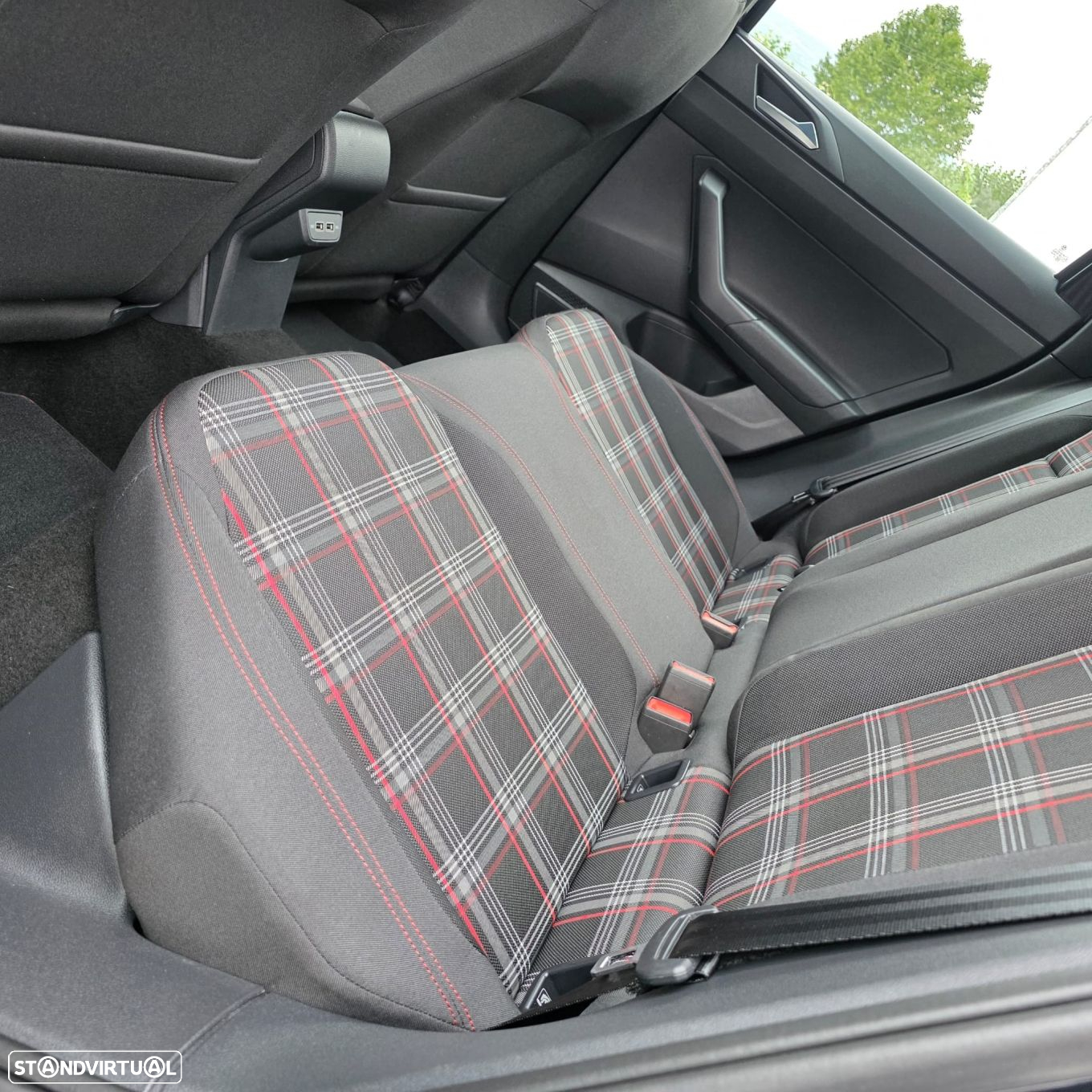 VW Polo 2.0 TSI GTI DSG - 45