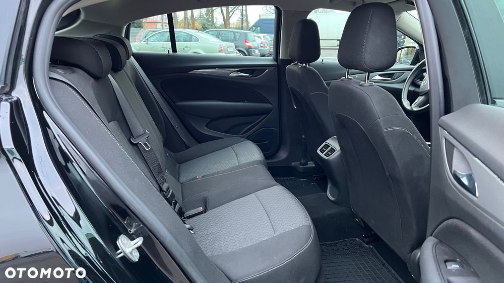 Opel Insignia 1.5 T Enjoy S&S - 15