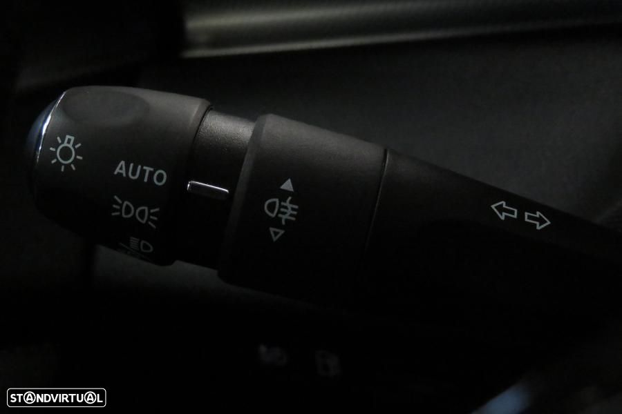 Peugeot 308 1.6 Hybrid GT e-EAT8 - 17