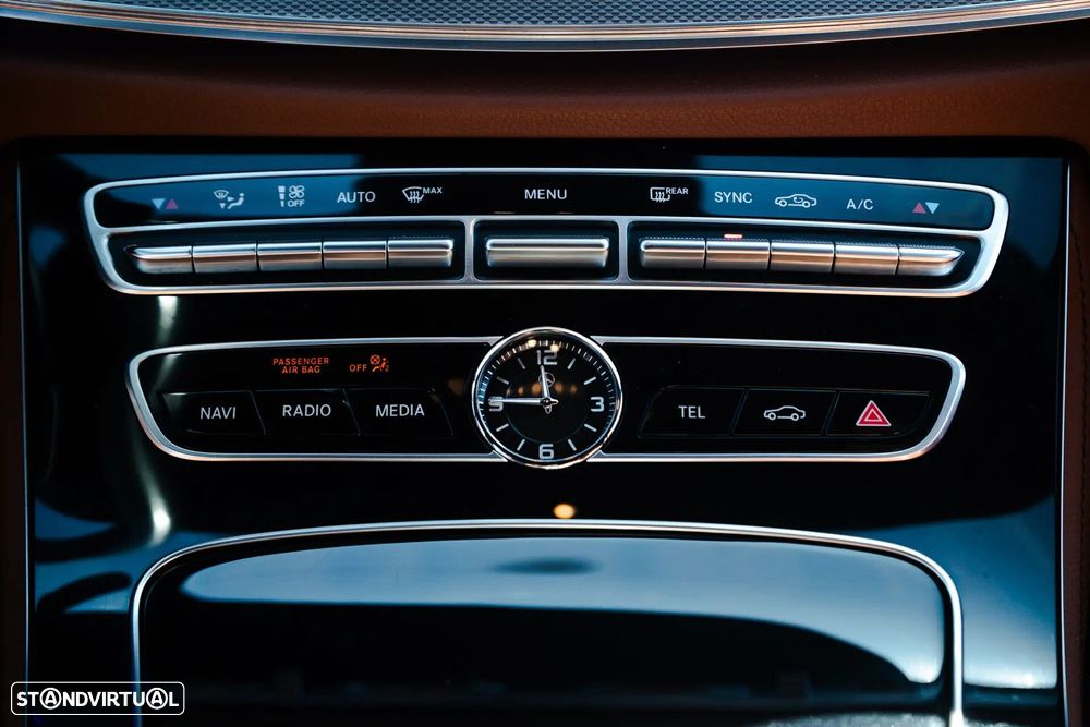 Mercedes-Benz E 350 D AMG - 24